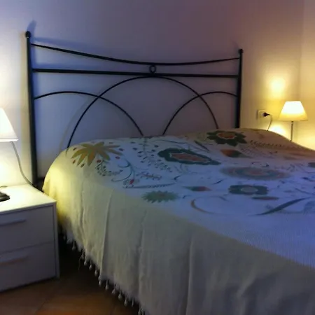 Myrsine Apartment *